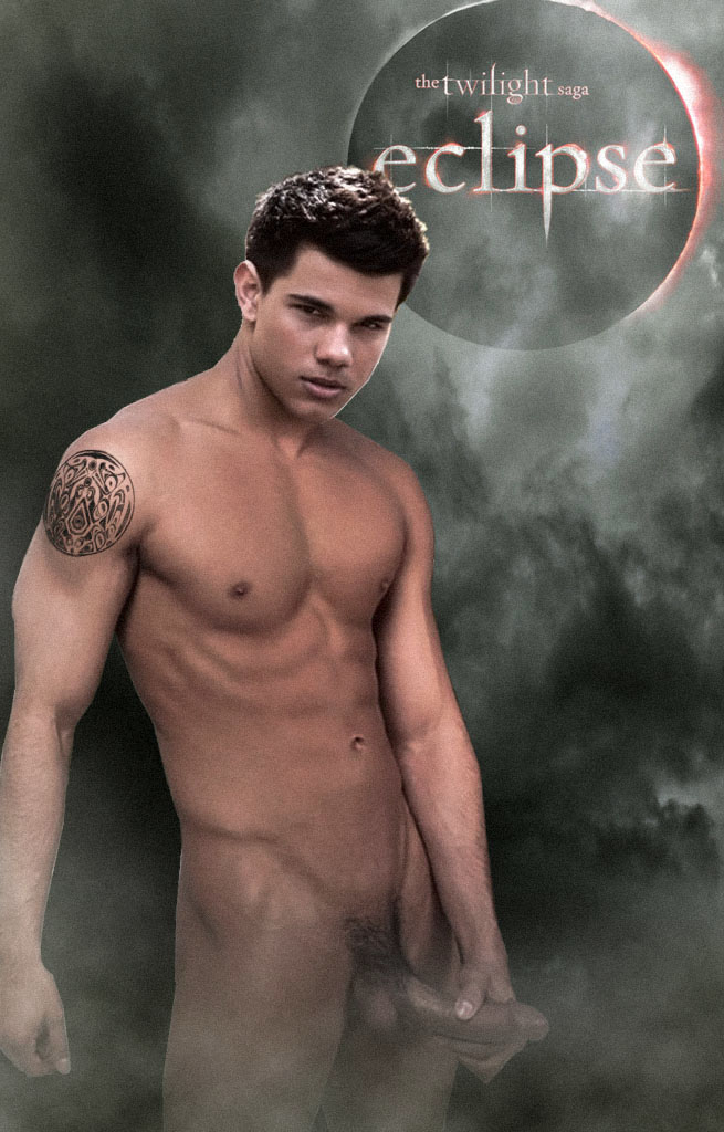 Taylor Lautner Gets Naked